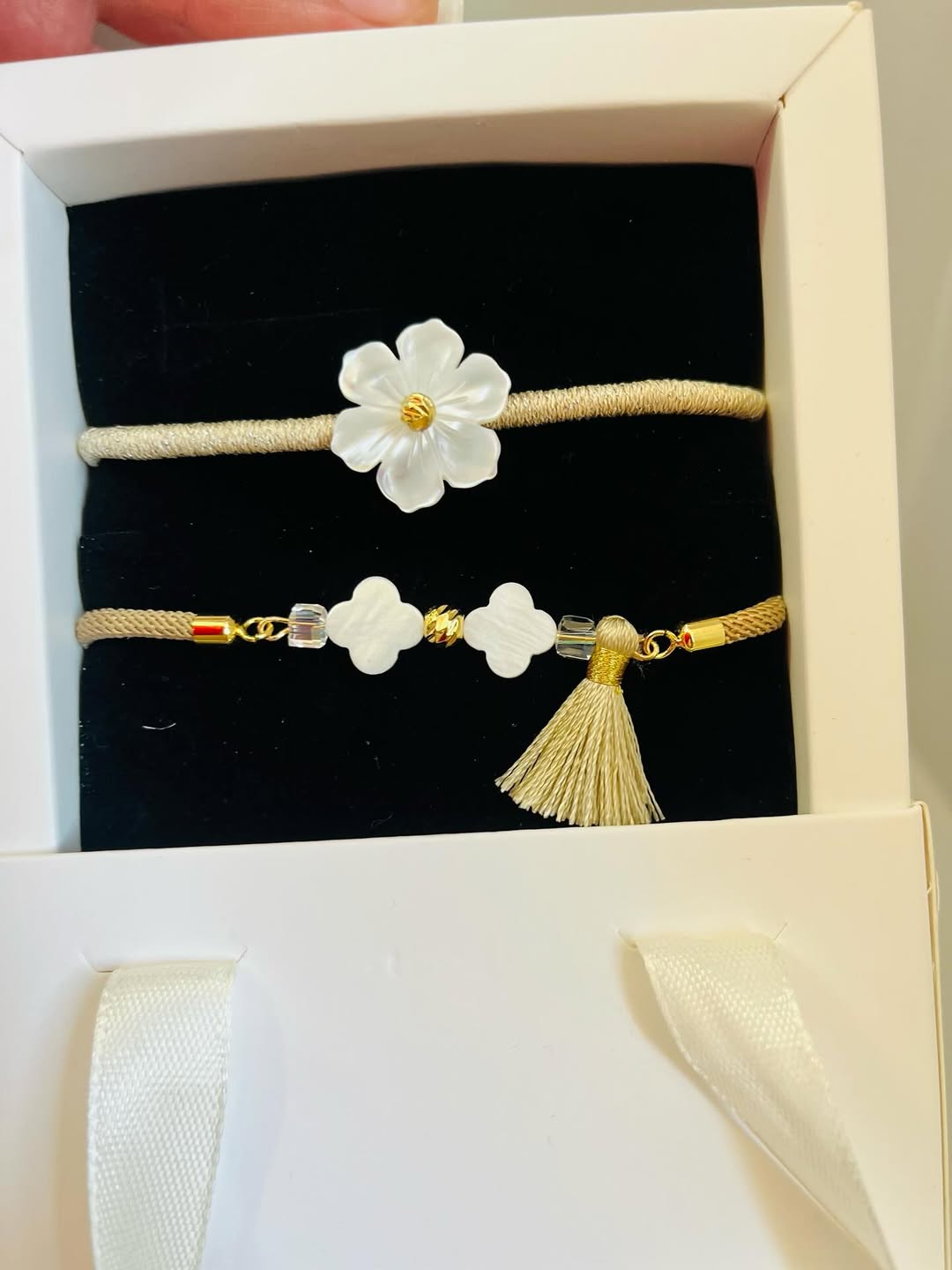 زنجیر زنانه طلا مدل گل صدفی